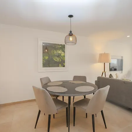 Pool - 2-bed In Da * Luz